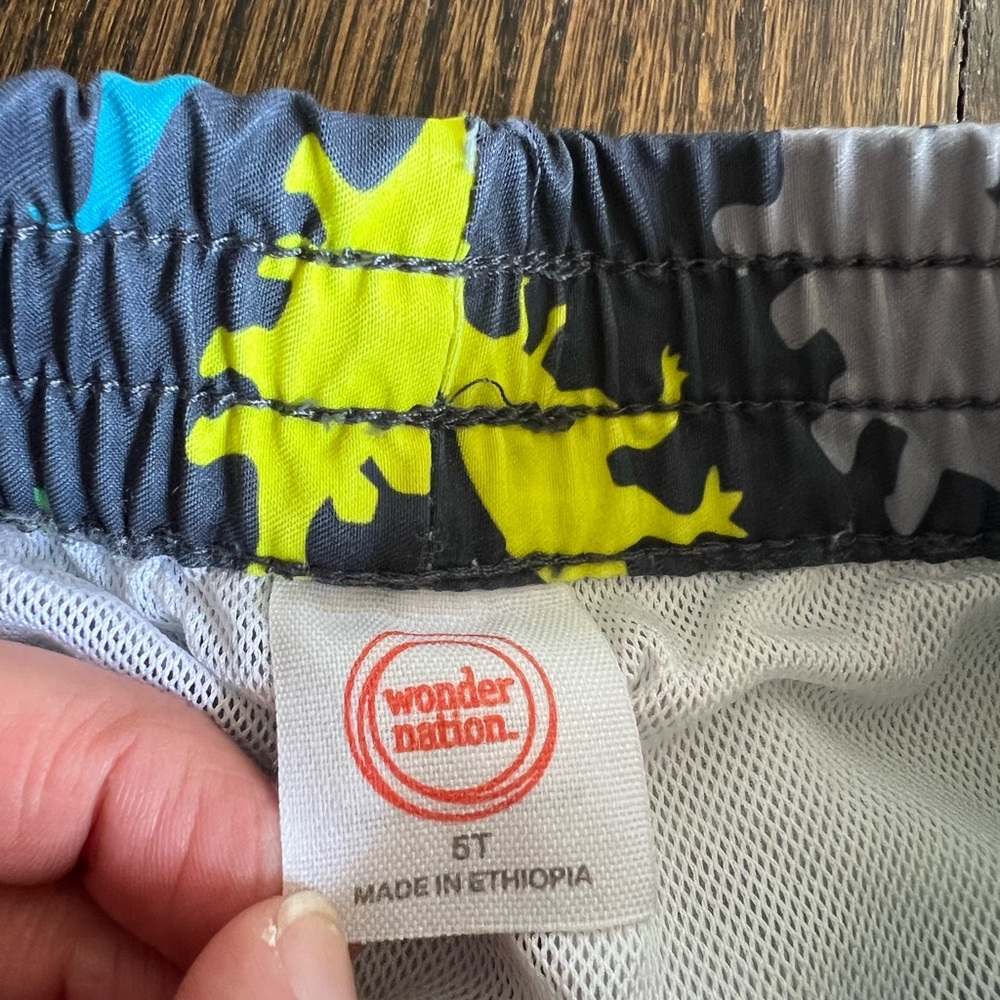 Wonder Nation Dinosaur Swim Trunks 🦕 - Picture 3 of 4